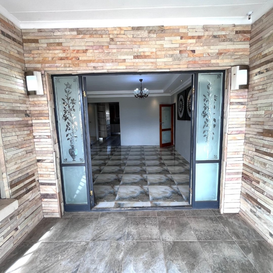 4 Bedroom Property for Sale in Despatch Central Eastern Cape